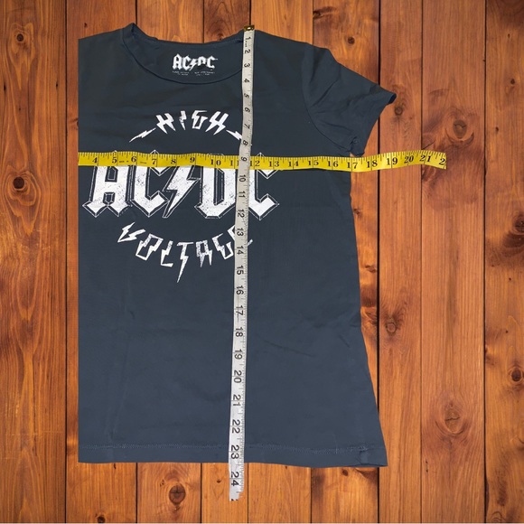 AC/DC High Voltage Shirt Kiss Rolling Stone Boyfriend Tee Shirt Vintage Style - Picture 3 of 5
